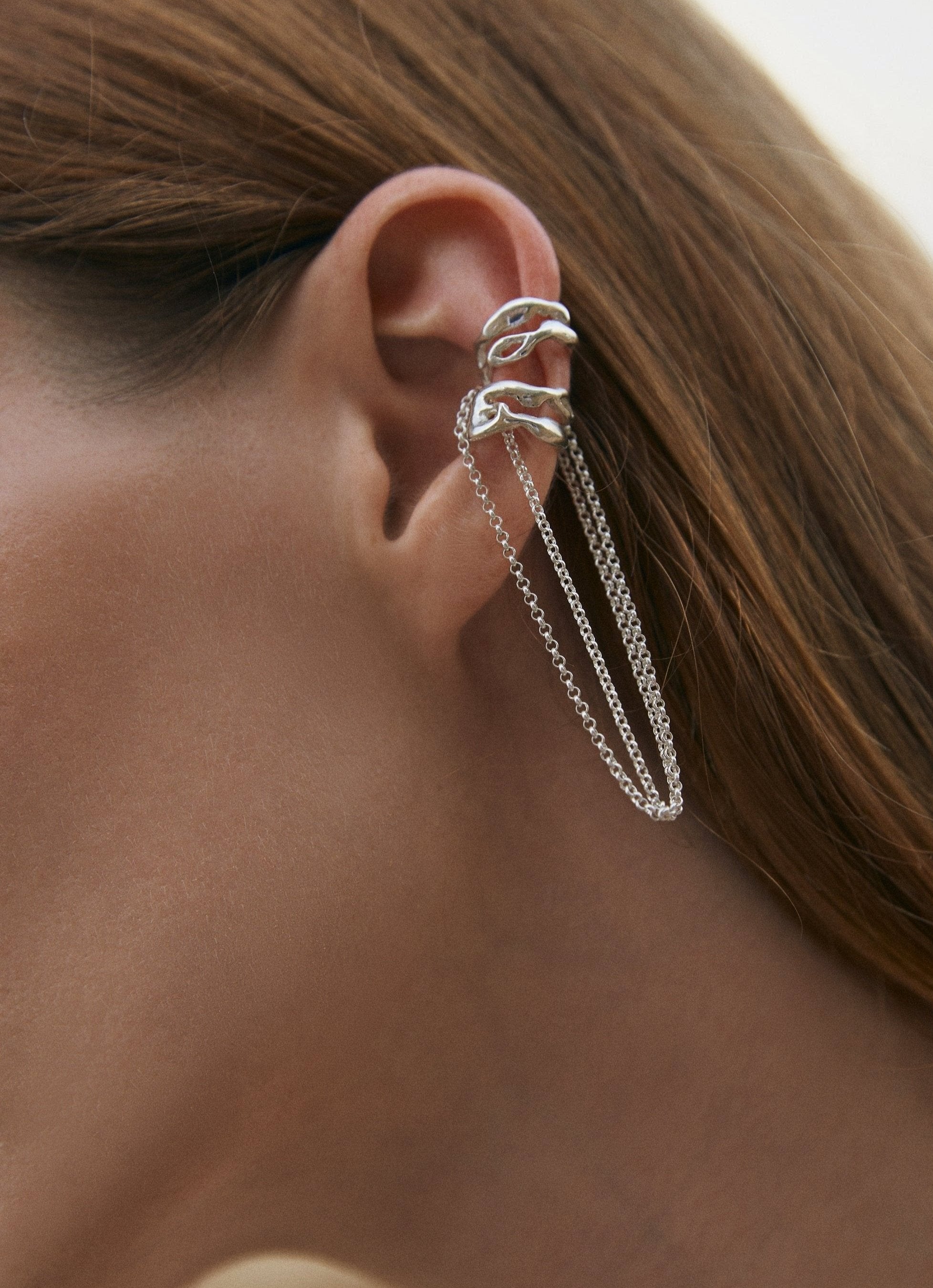 BA LI ear cuff with chain