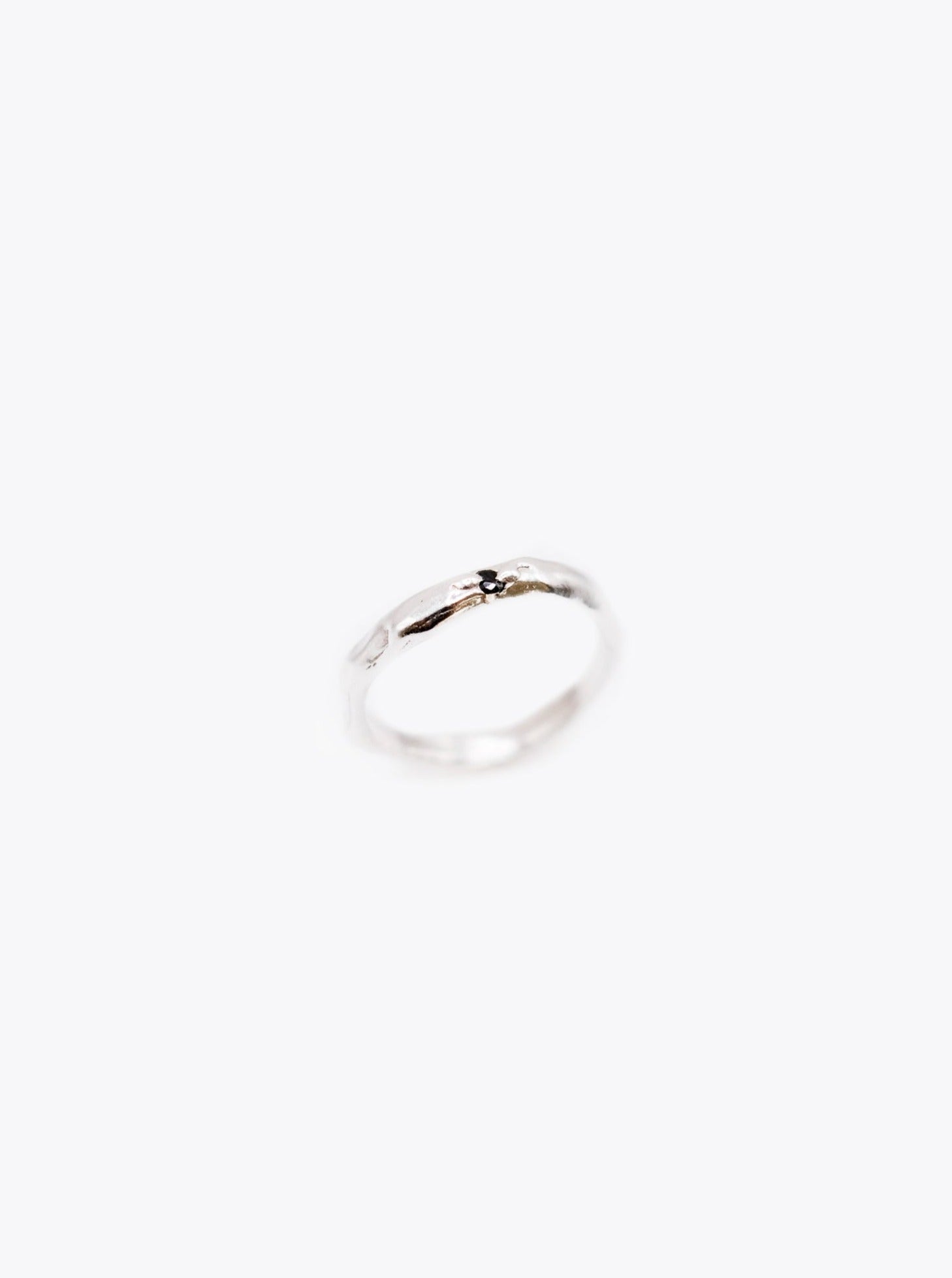 LA MER ring w Cubic zirconia