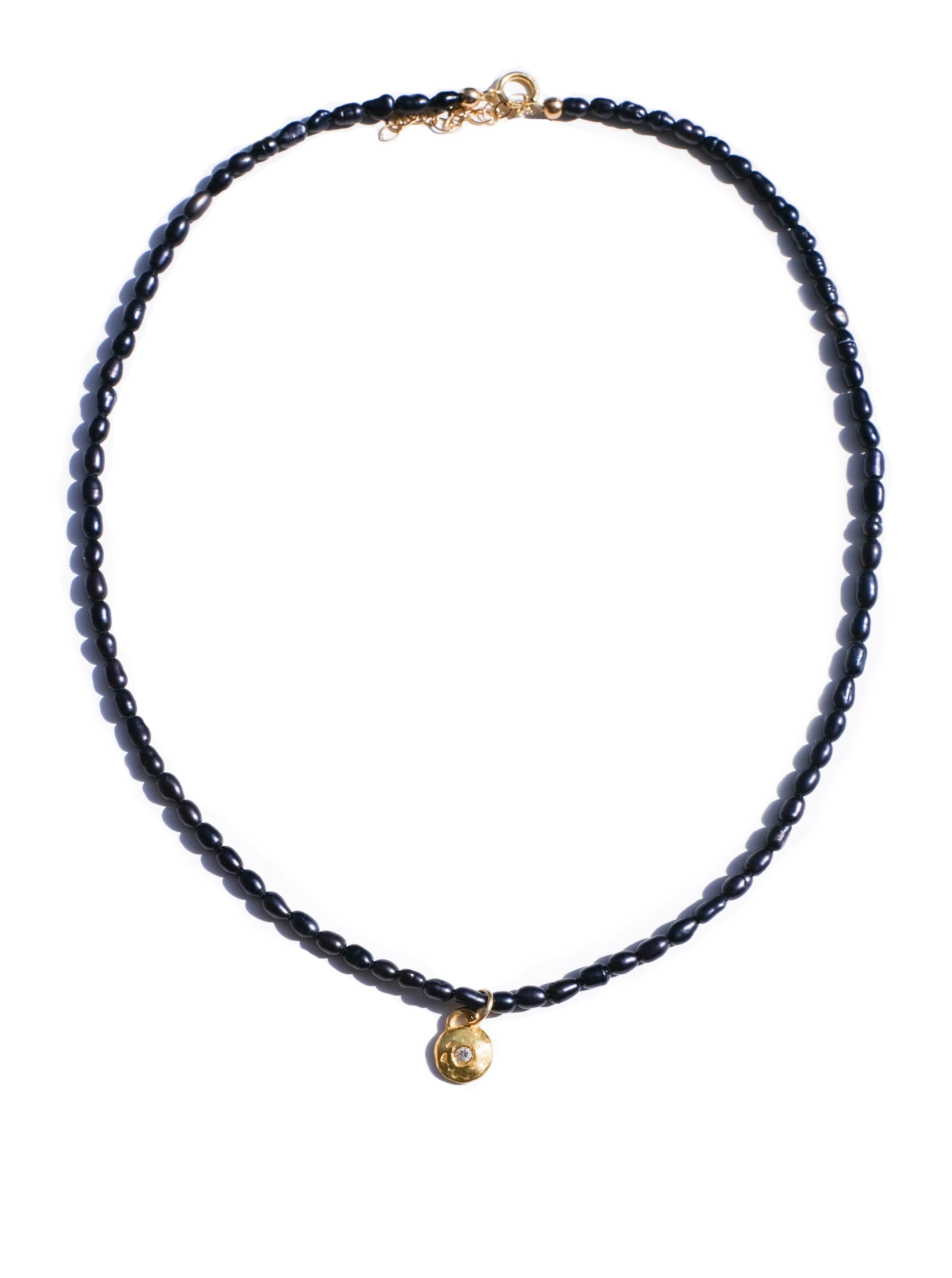 Dark blue fresh water pearl necklace