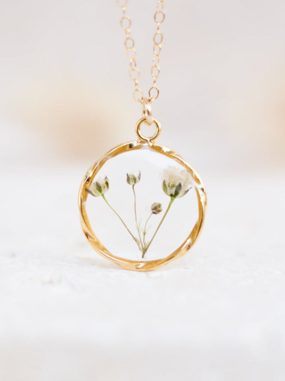 Flower resin necklace, 20 mm, gold filled