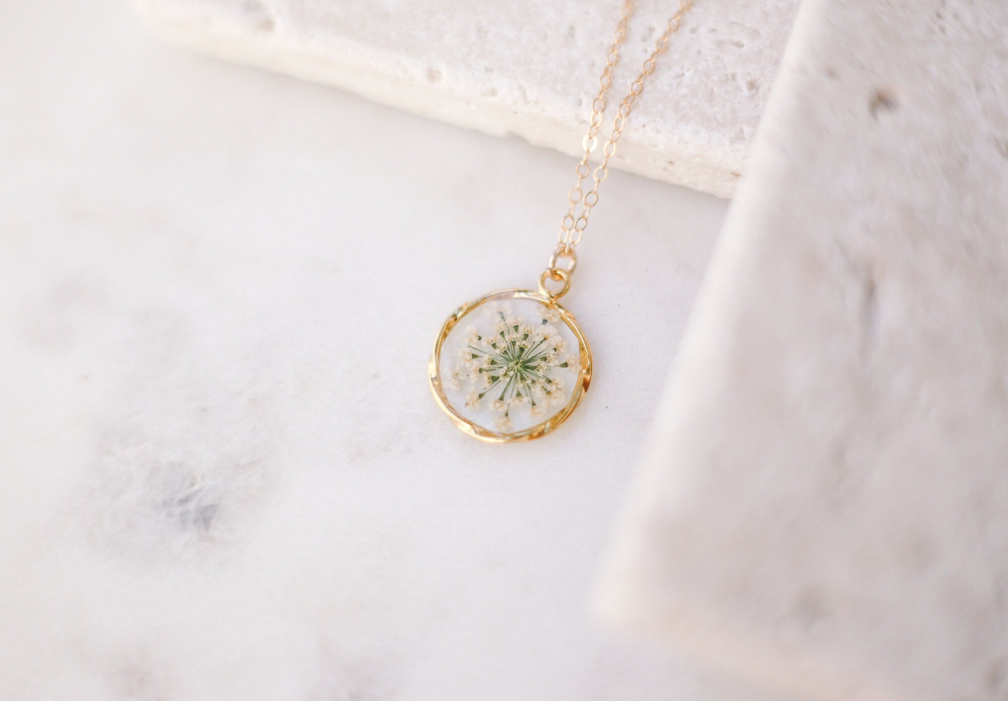 Queen Anne Lace flower Necklace