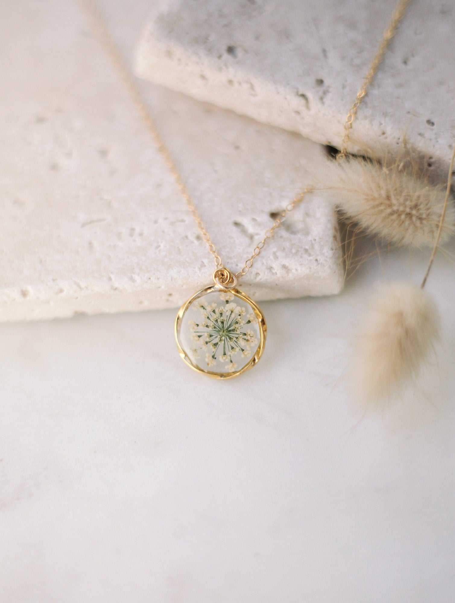 Queen Anne Lace flower Necklace