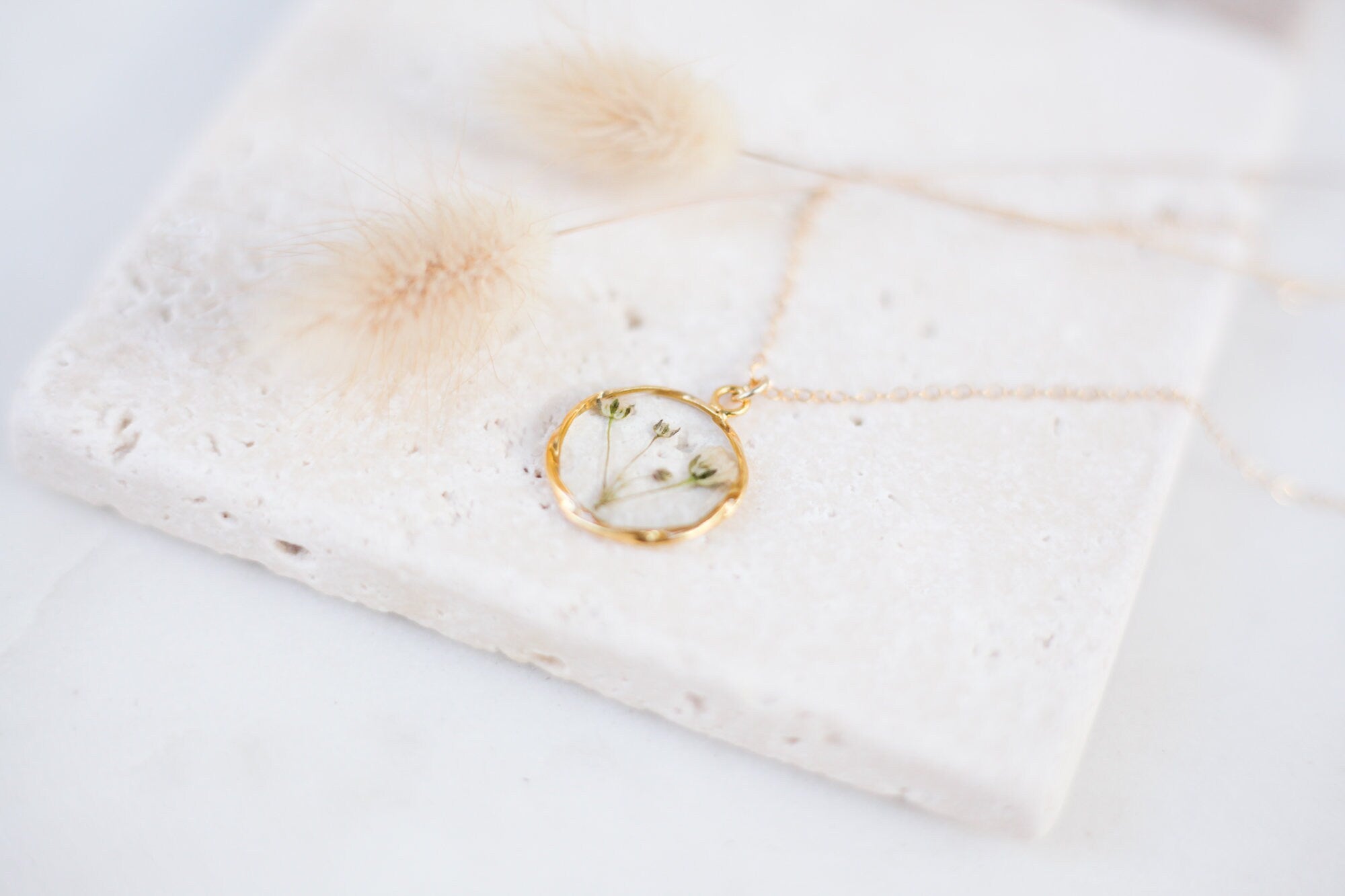 Flower resin necklace, 20 mm, gold filled